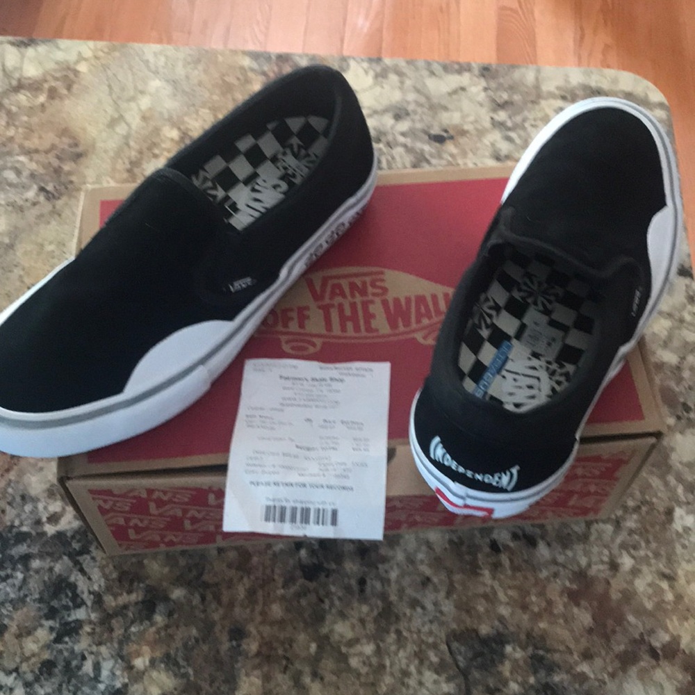 Van sneaker unisex size 8 in women’s and 7 in men